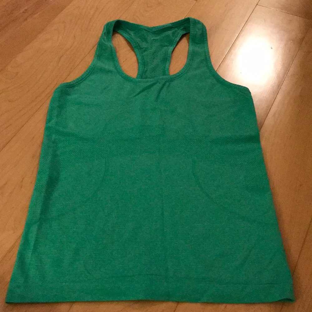 Lululemon Breathe Tank